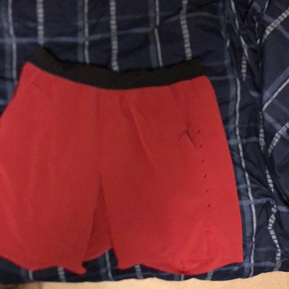 Ten thousand interval short large - brick red